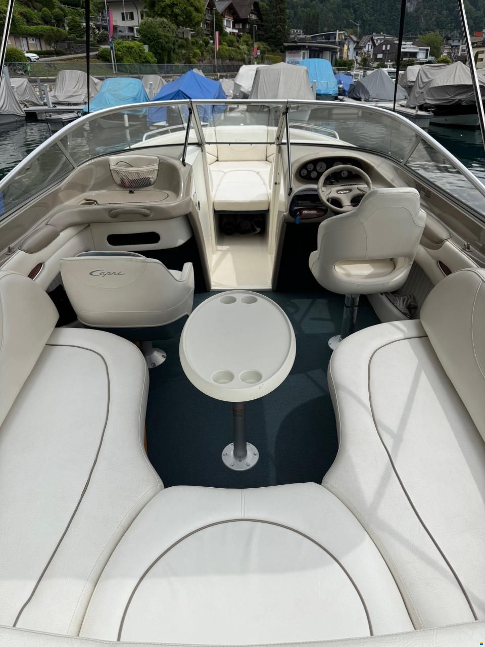 Bayliner Capri 2350