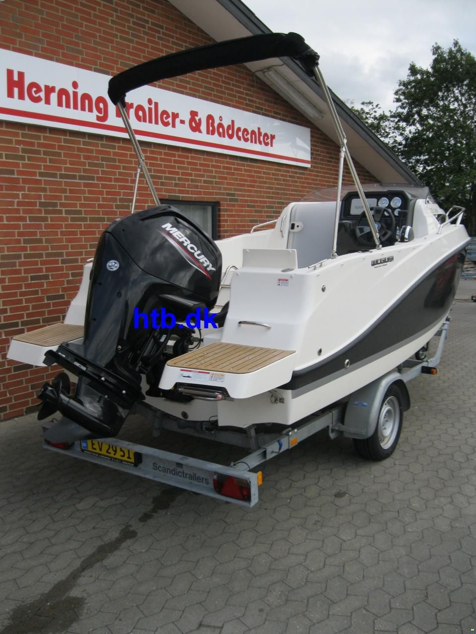 Quicksilver Activ 505 Cabin m/Mercury F80 hk og Scan