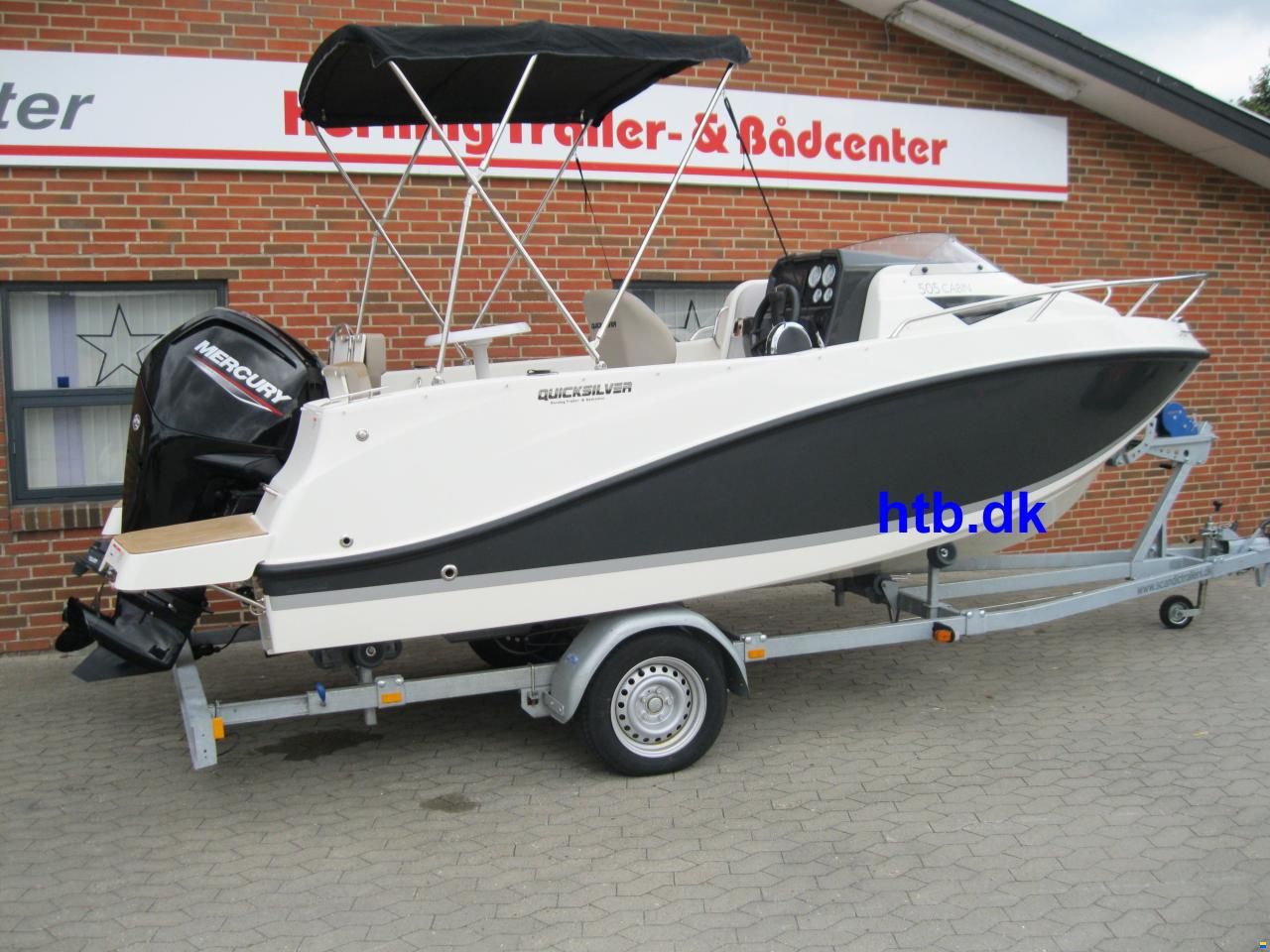 Quicksilver Activ 505 Cabin m/Mercury F80 hk og Scan