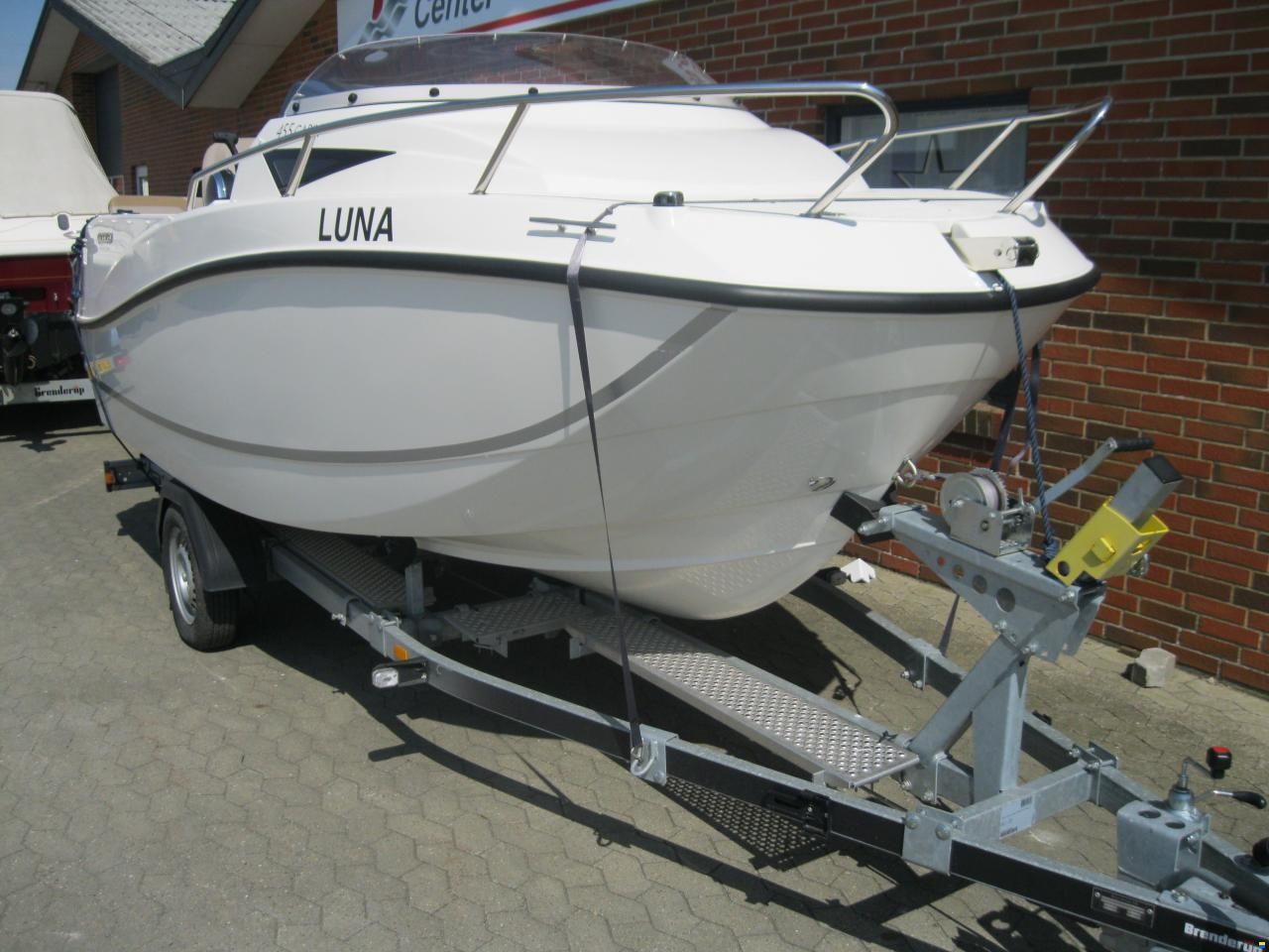 Quicksilver Activ 455 Cabin m/Mercury F50 hk EFI 4-t