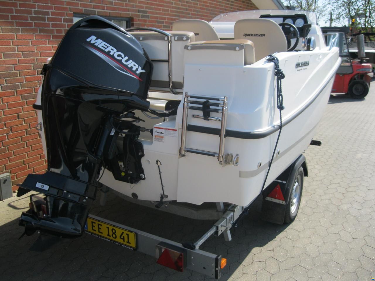 Quicksilver Activ 455 Cabin m/Mercury F50 hk EFI 4-t
