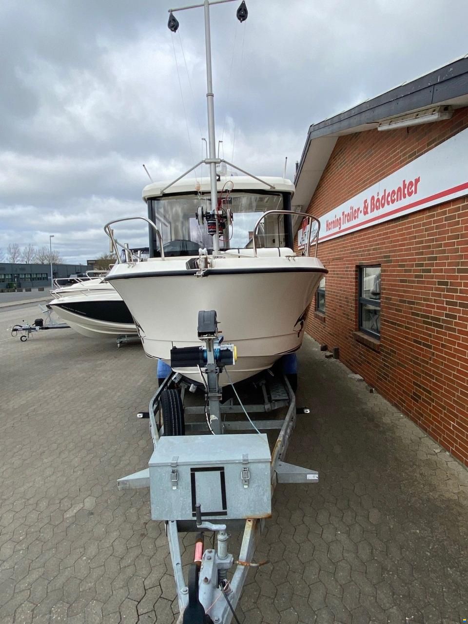 Quicksilver Activ 675 Pilothouse m/Mercury F200 hk V