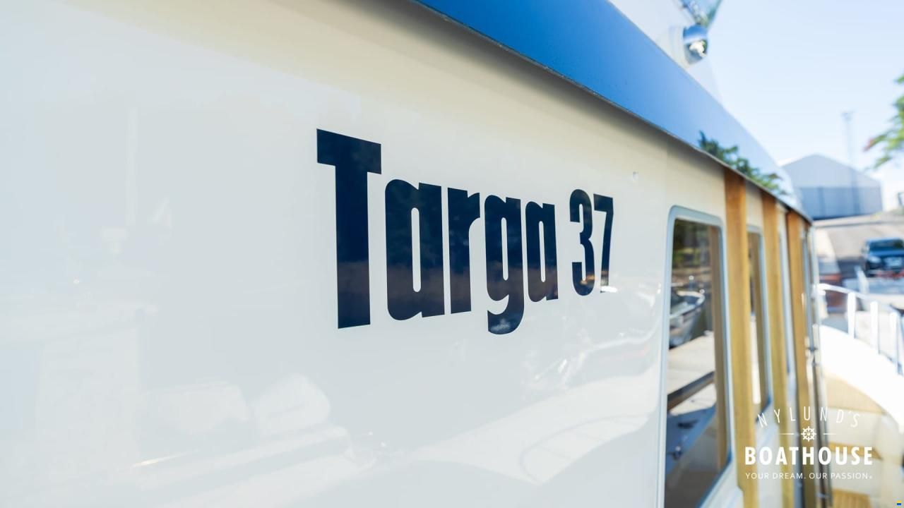 Targa 37+