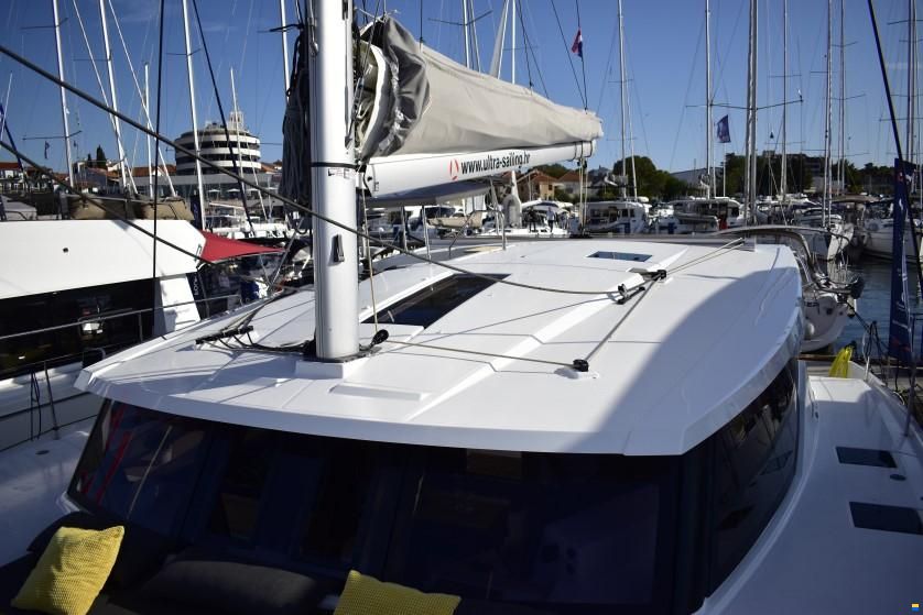 Fountaine Pajot Lucia 40