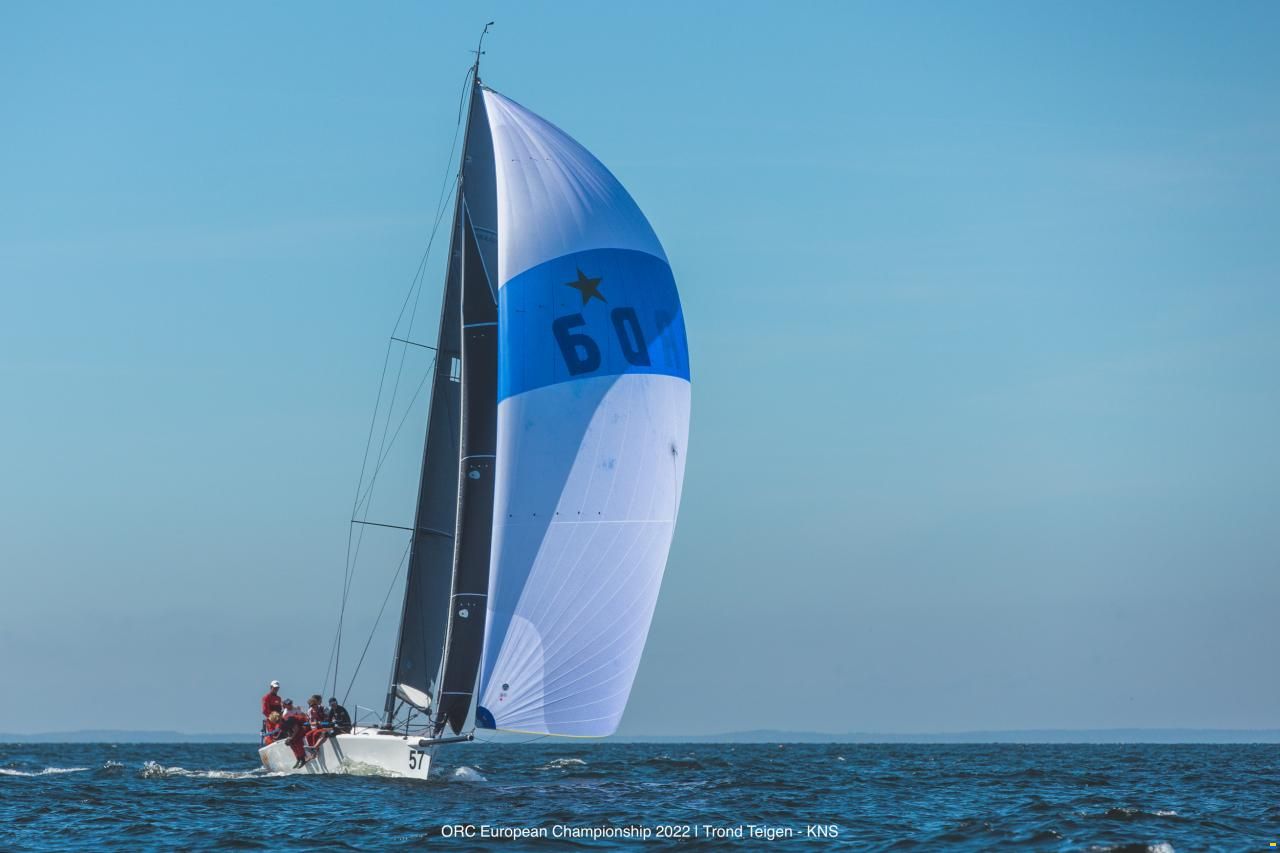 Melges 32