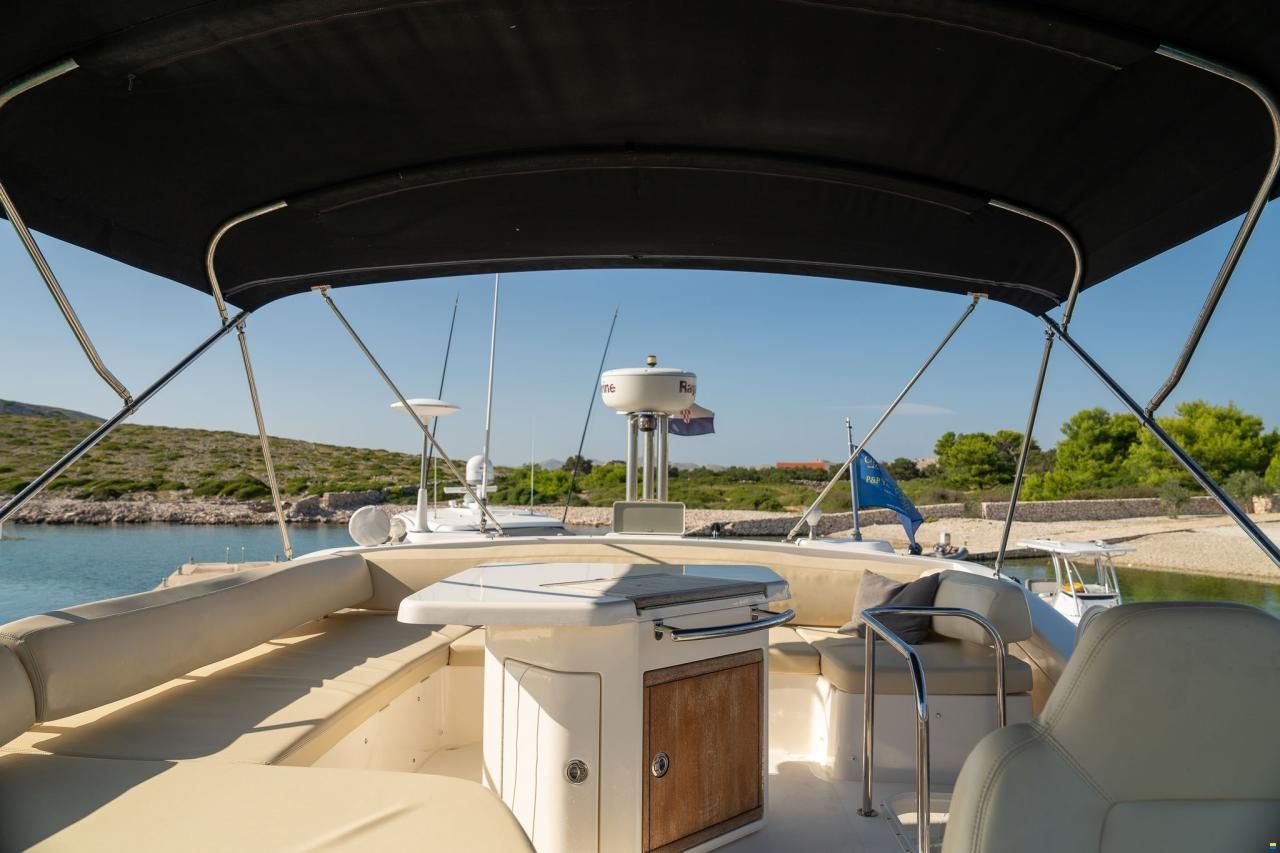 Azimut 47