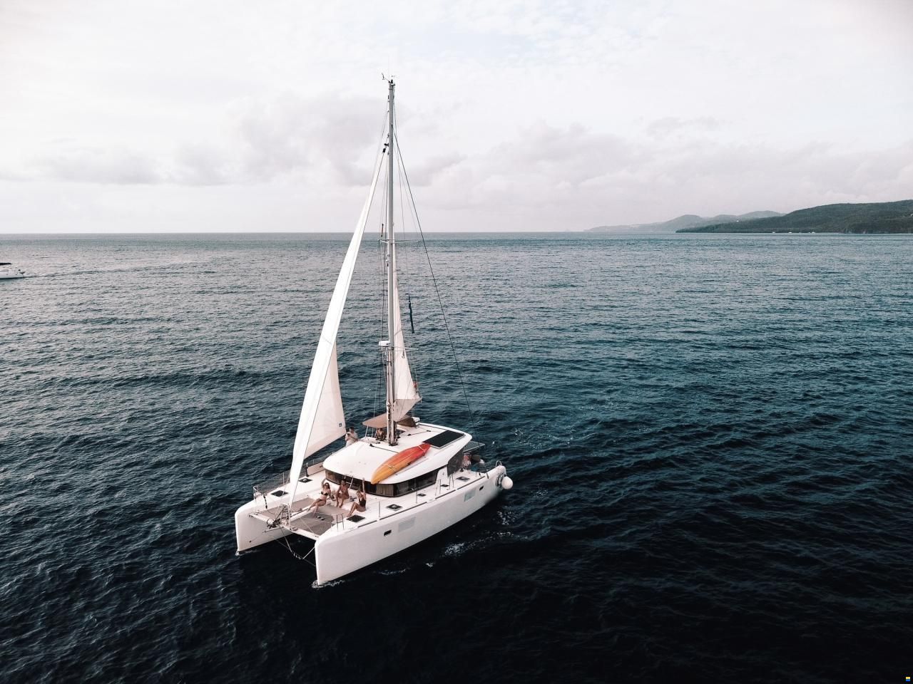 Lagoon 39