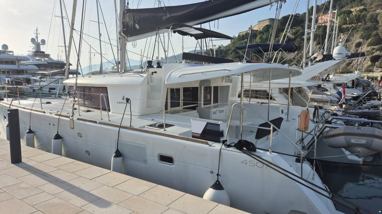 Lagoon 450 F