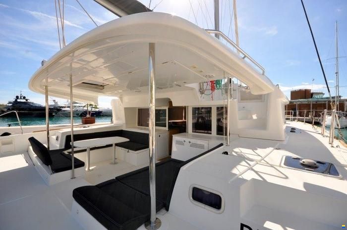 Lagoon 450 F
