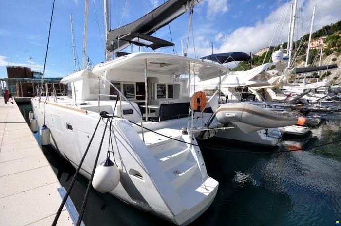Lagoon 450 F