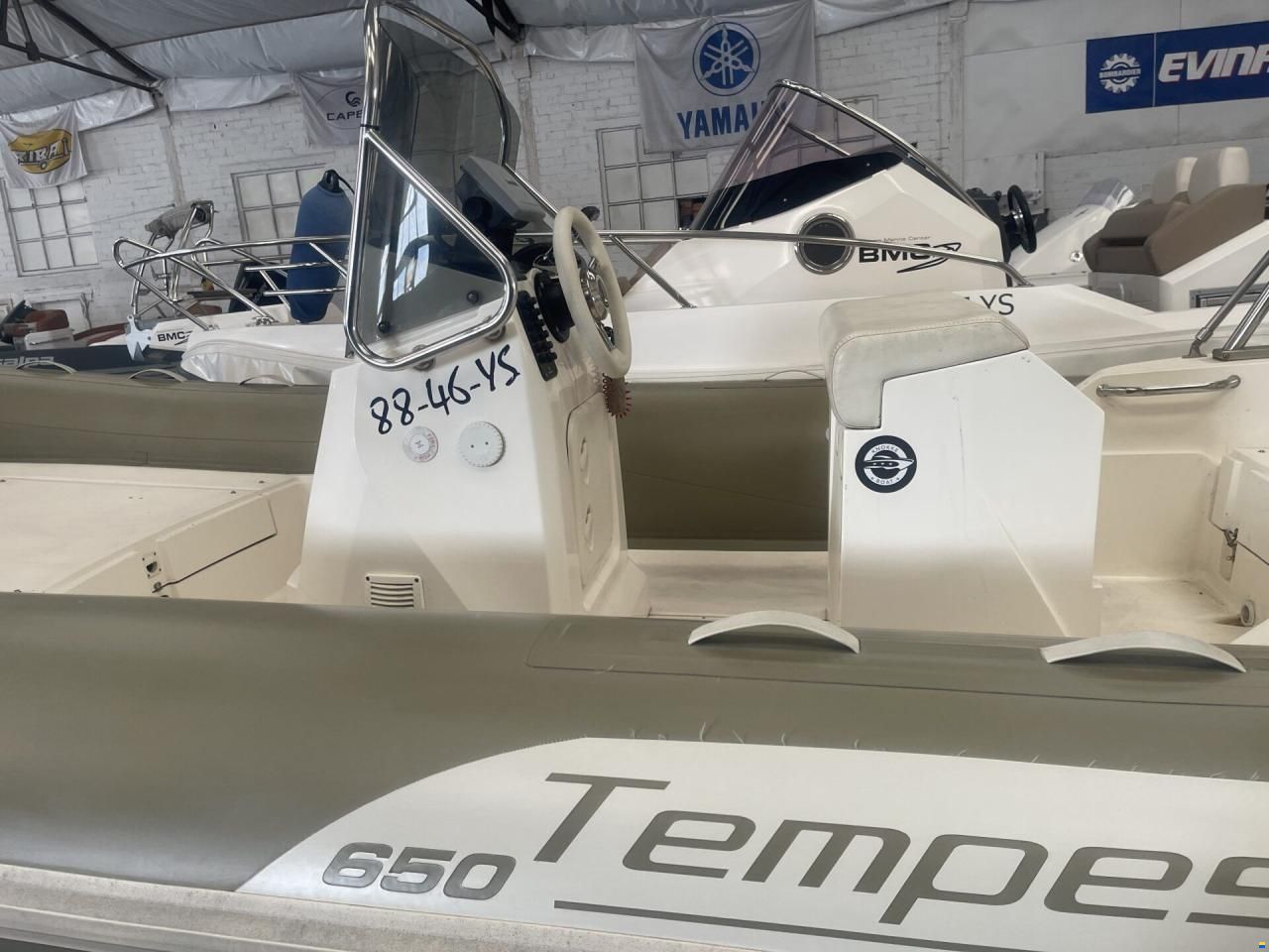 Capelli Tempest 650