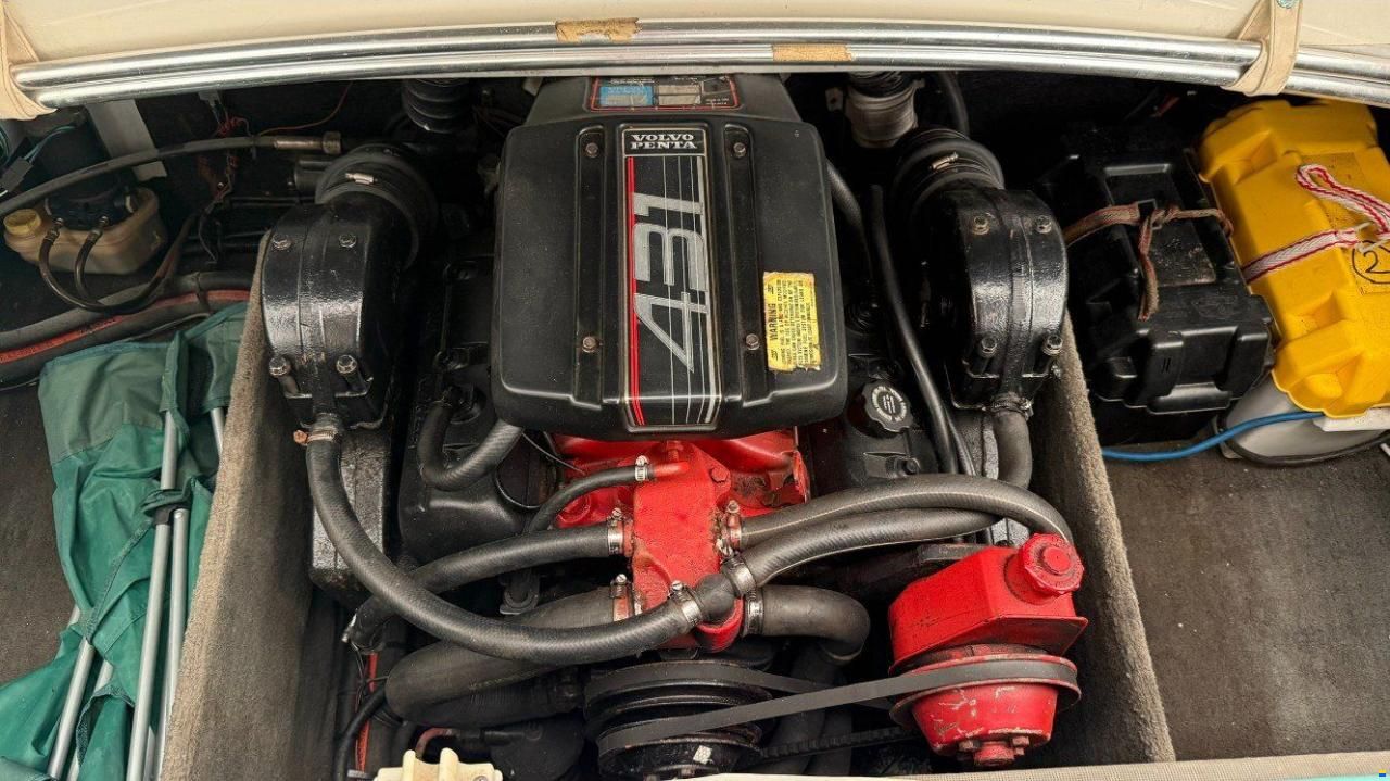 Stingray 657 ZP - VOLVO PENTA V6 DUOPROP
