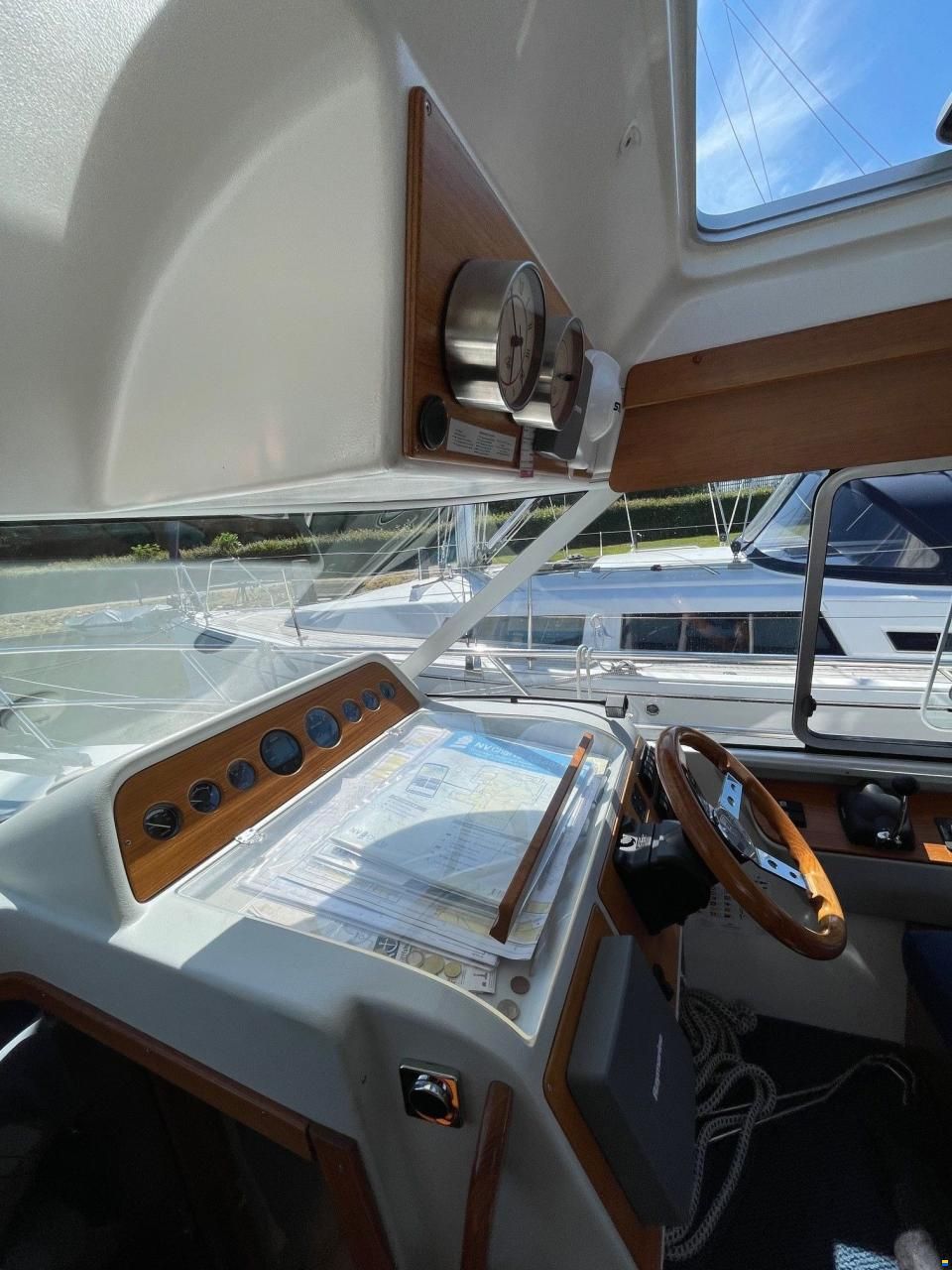 Nimbus 320 Coup&eacute;