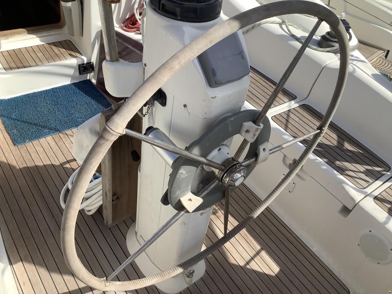 Delphia 33