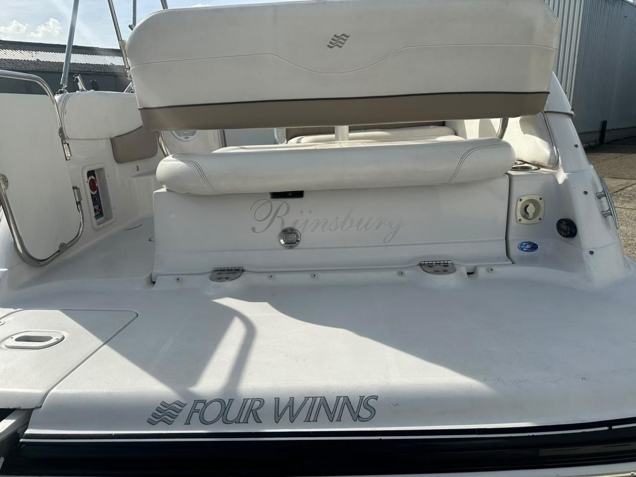 Four Winns 258 Vista