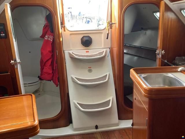 Beneteau First 300
