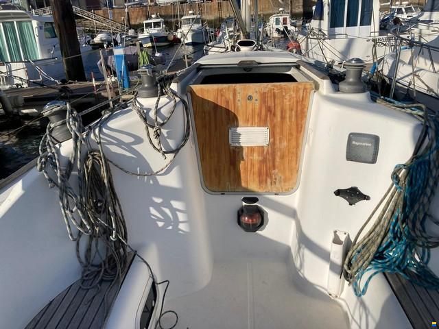 Beneteau First 300