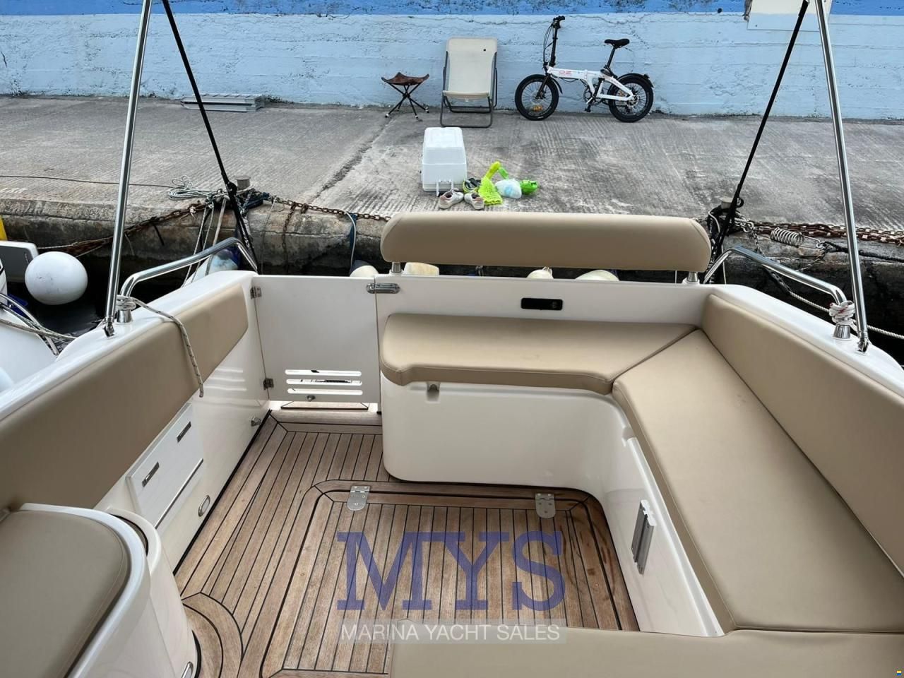 Man&ograve; 25 Cruiser