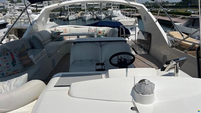 Princess 67