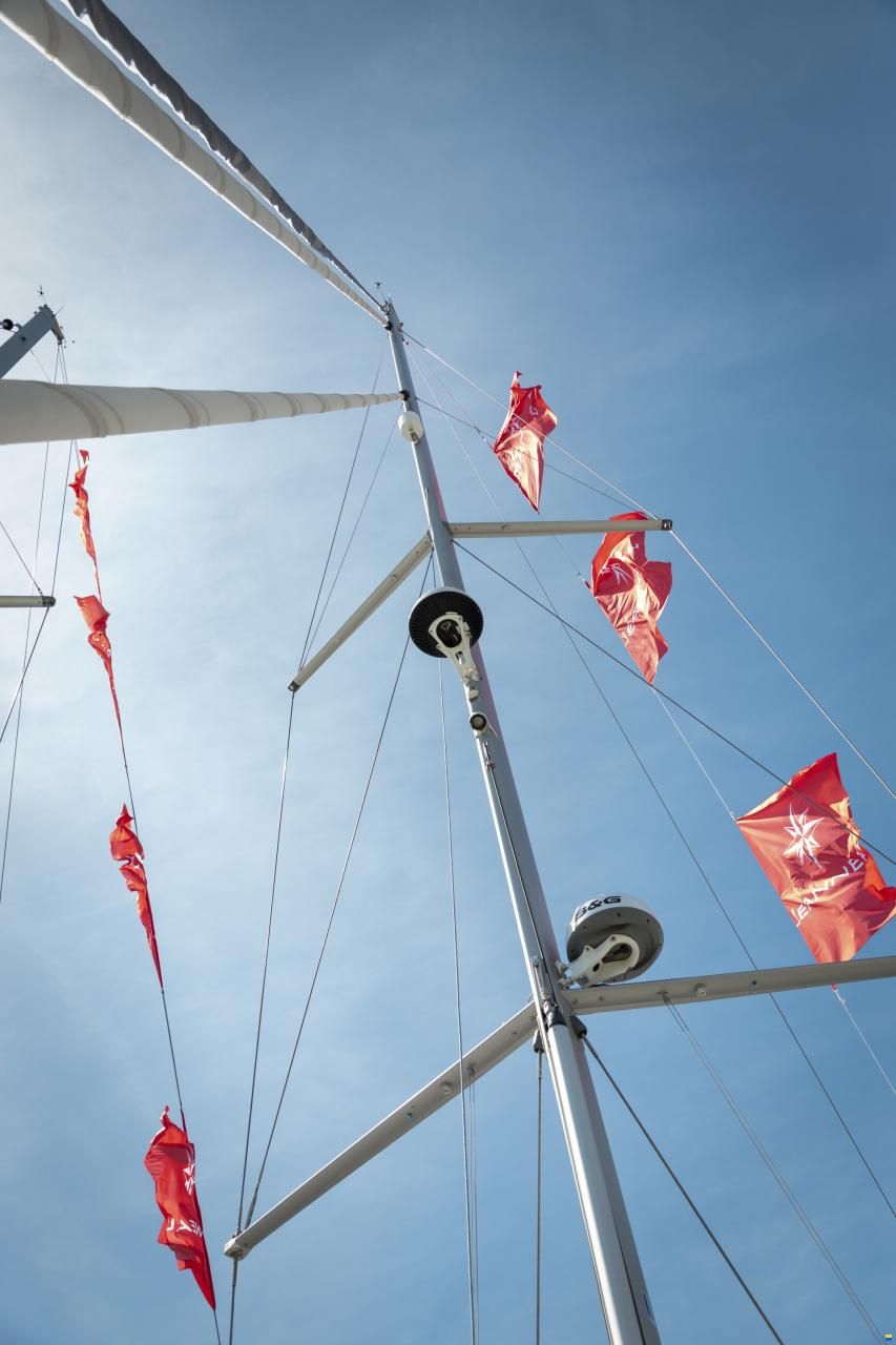 Jeanneau Yacht 60