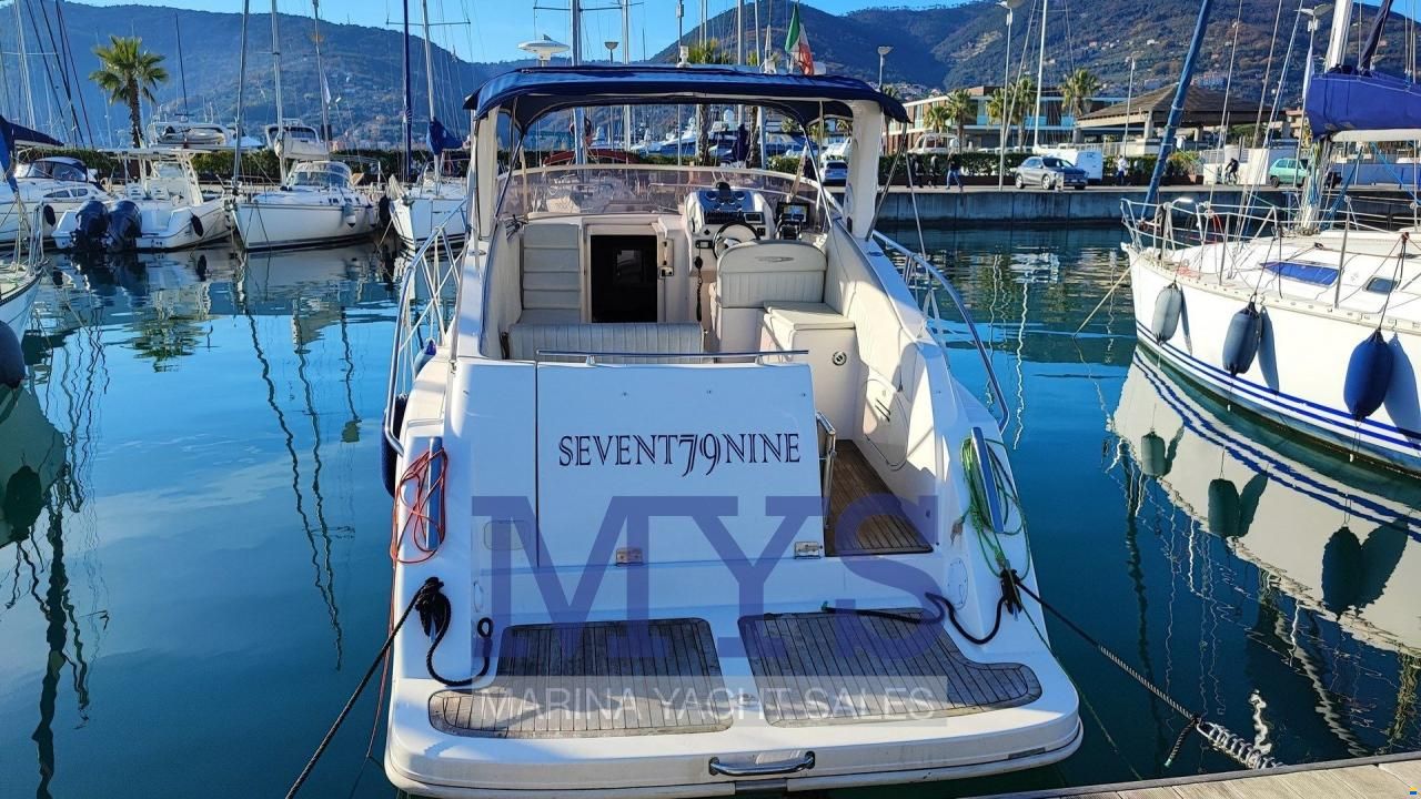 Man&ograve; 26.50 Cabin Cruiser