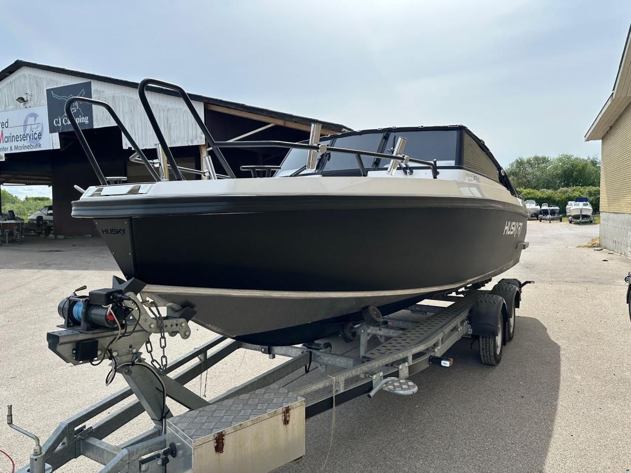 Finnmaster Husky R7 &ndash; Kvalitetsaluminium og 200 HK