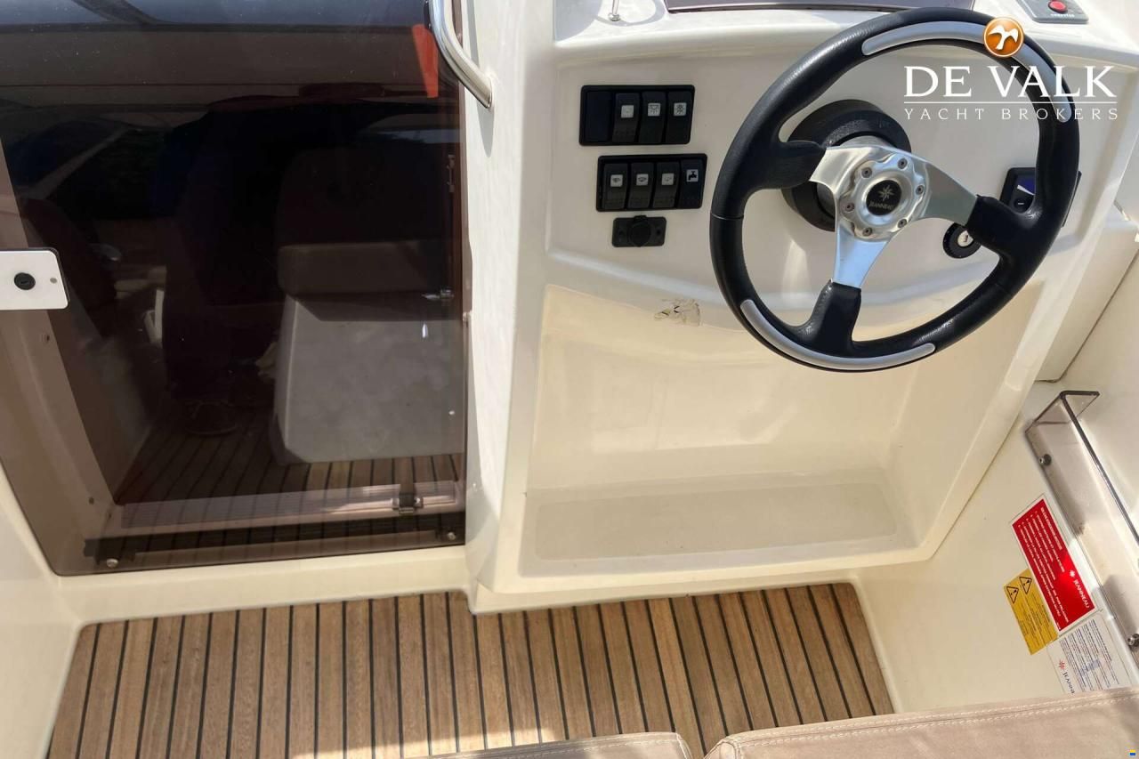 Jeanneau Leader 8