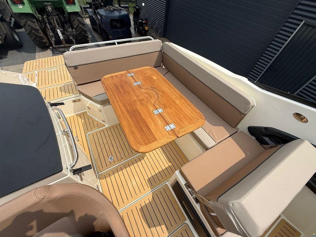 Quicksilver 755 Cruiser