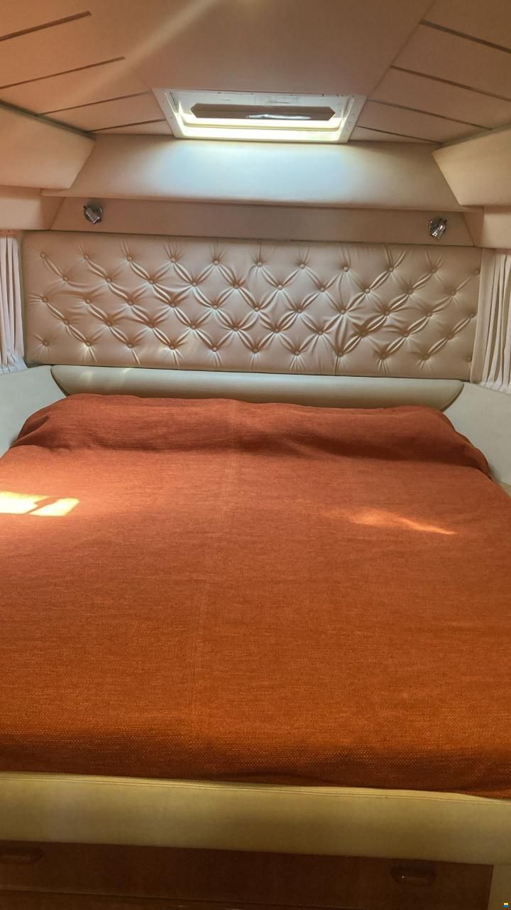 Ferretti 46
