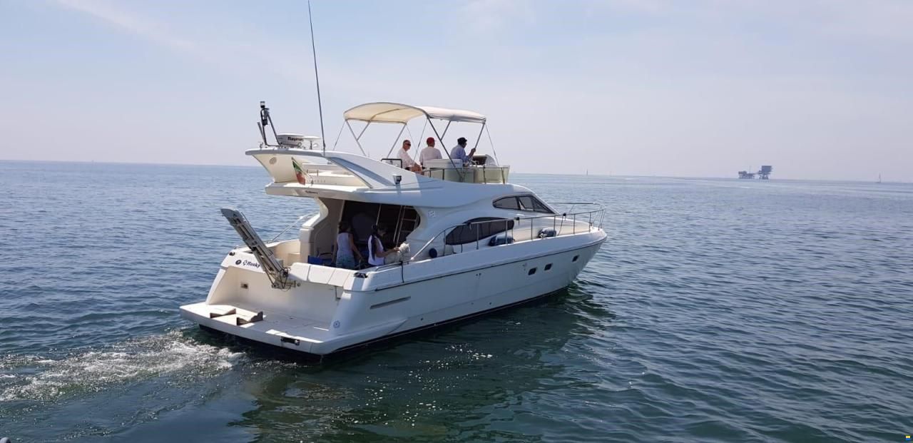 Ferretti 46