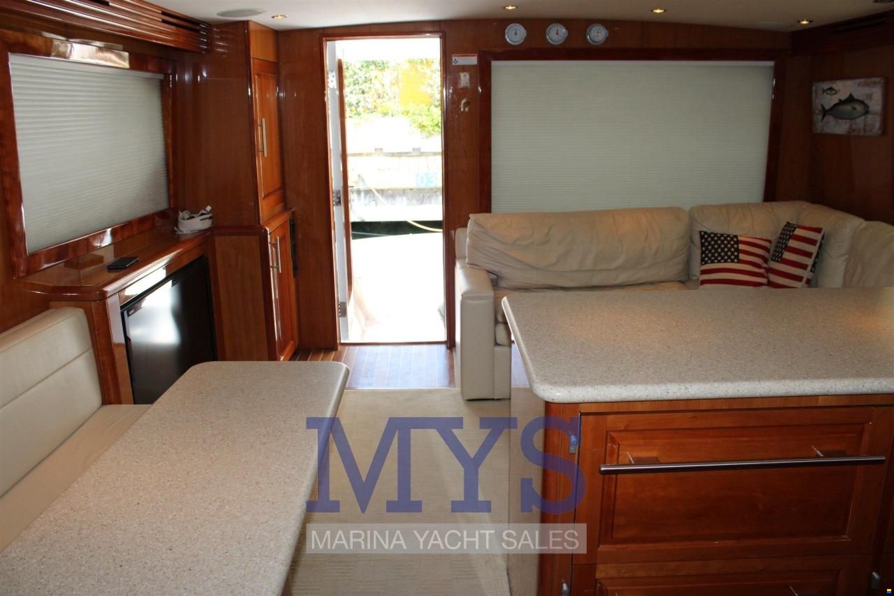 Hatteras 54 Convertible