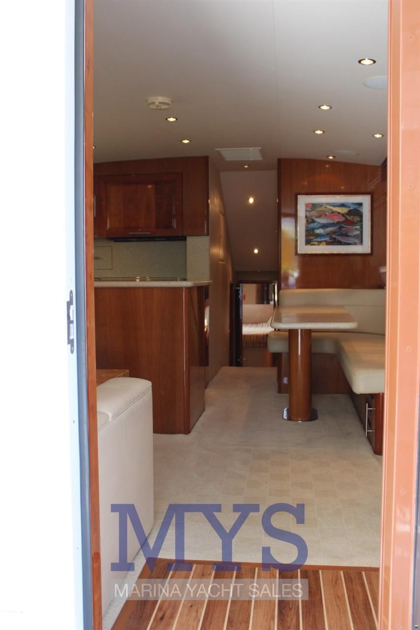 Hatteras 54 Convertible