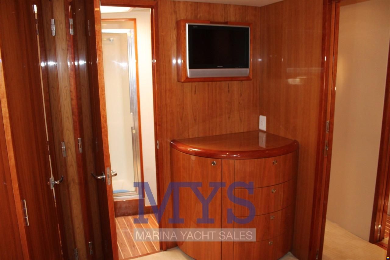 Hatteras 54 Convertible
