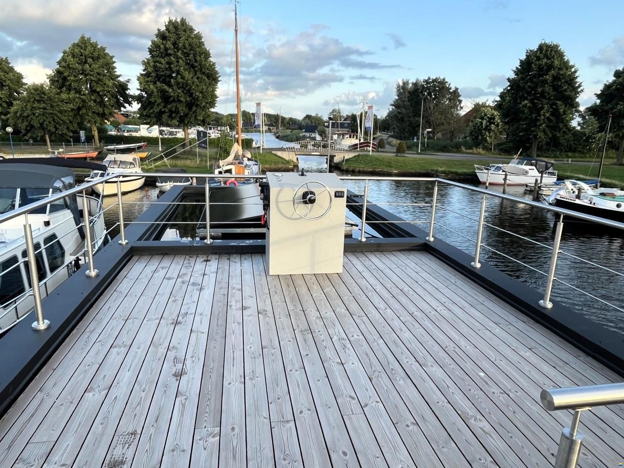 Surla 12 NIEUW Houseboat Evt. Met (koop)