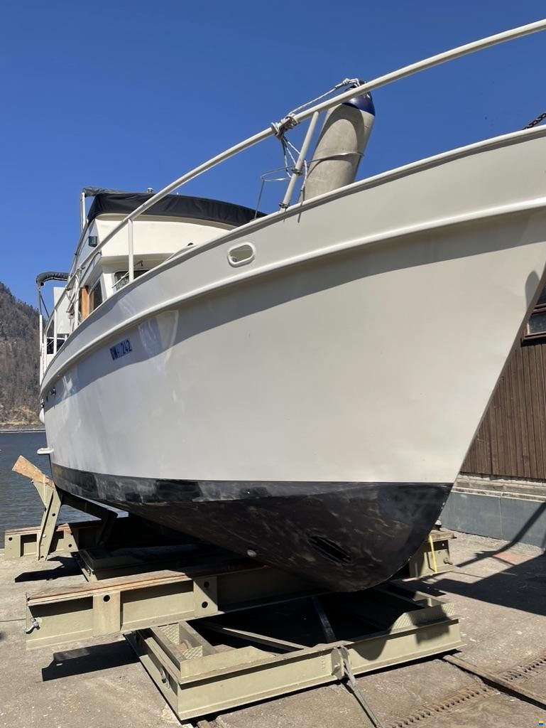 Gruno 1050 Flybridge