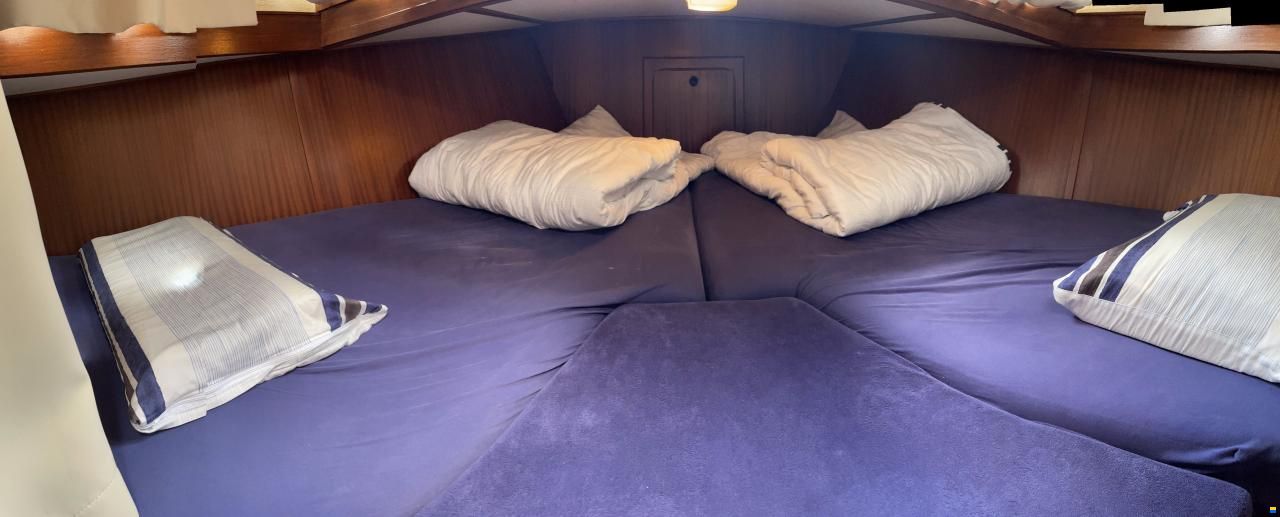 Gruno 1050 Flybridge