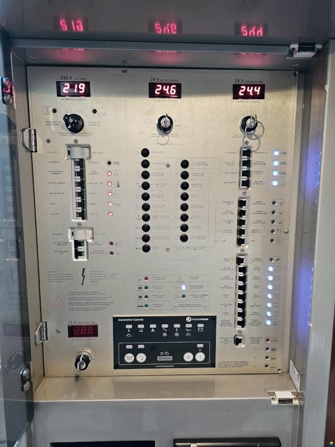 Cranchi 47 HT Volvo Penta D9-575 EVC