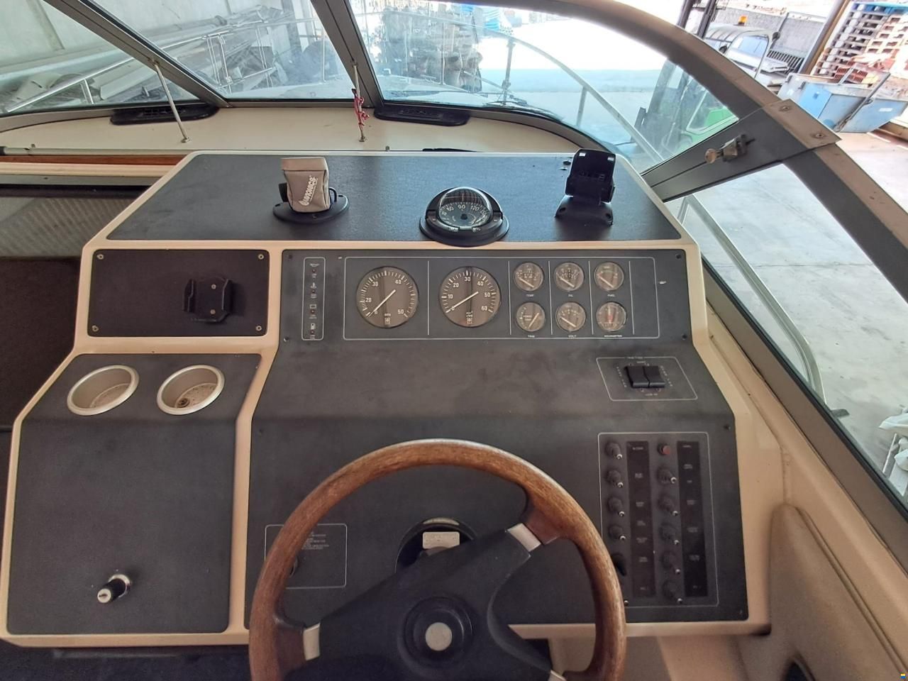 Tiara 279 SC