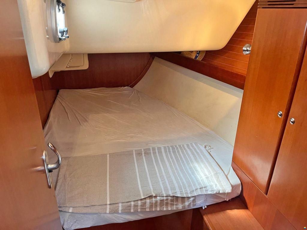 Dufour 40