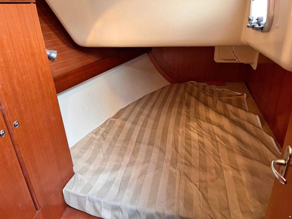 Dufour 40