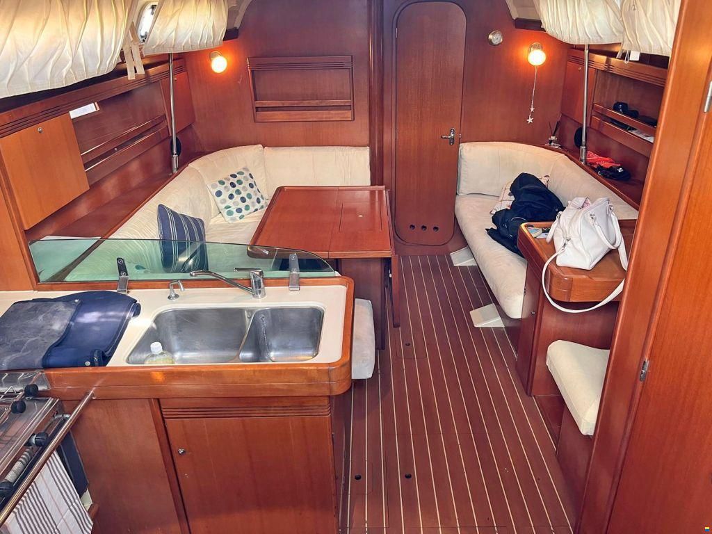 Dufour 40