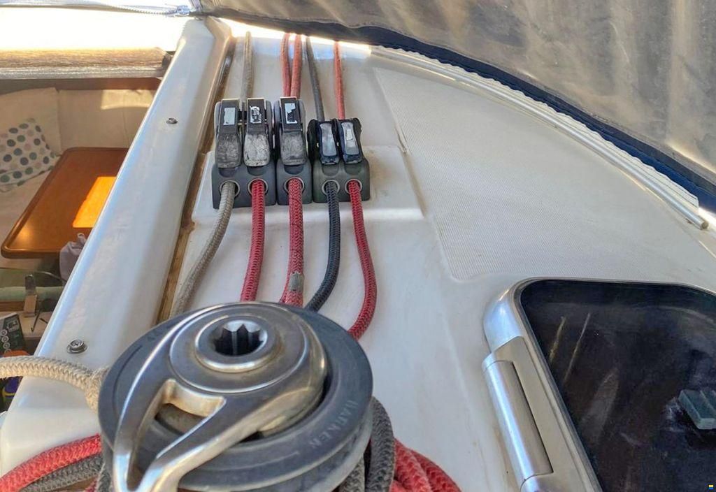 Dufour 40