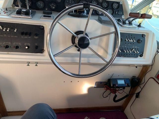 Sea Ray 34