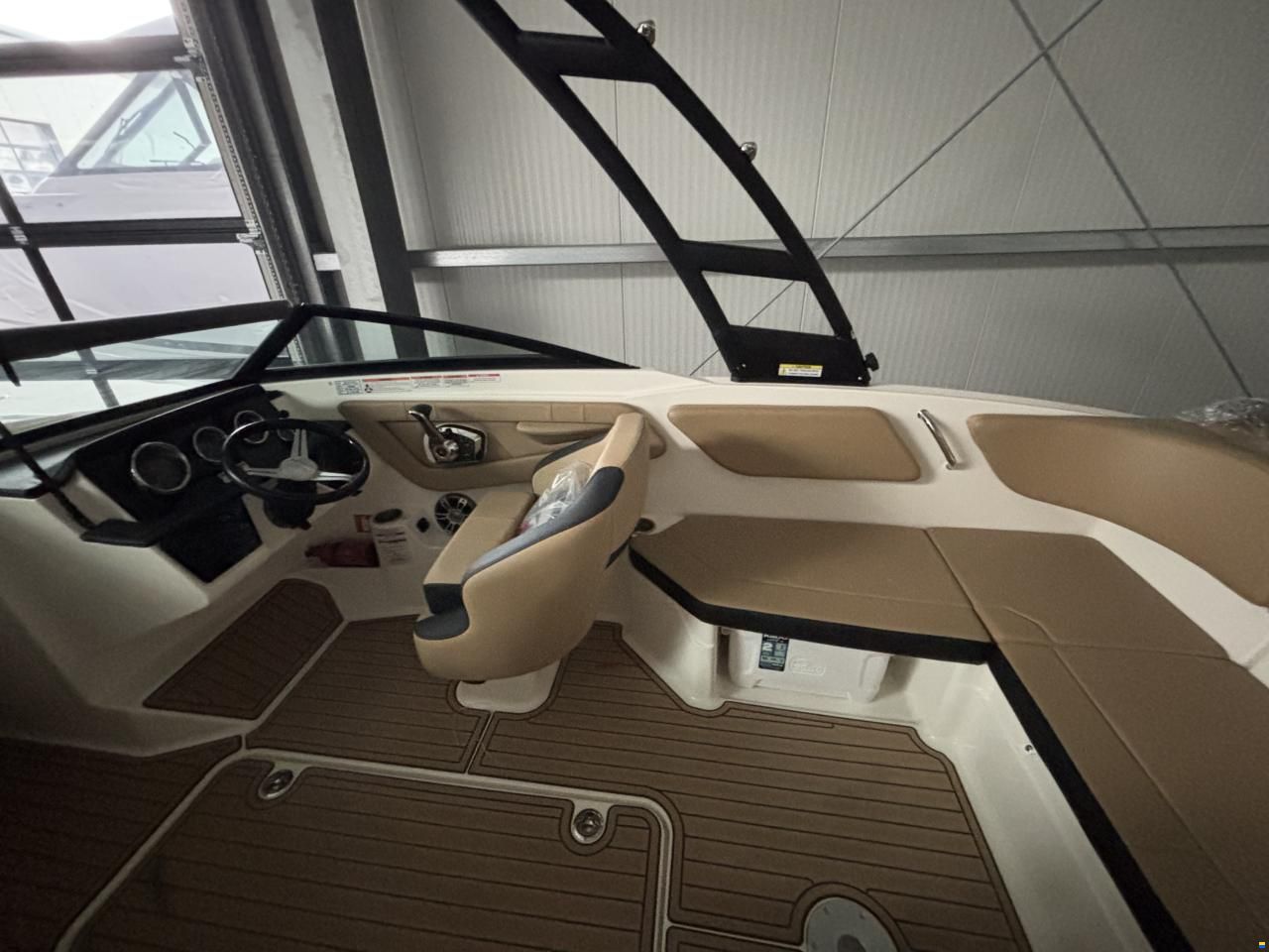 Sea Ray 210 SPOE