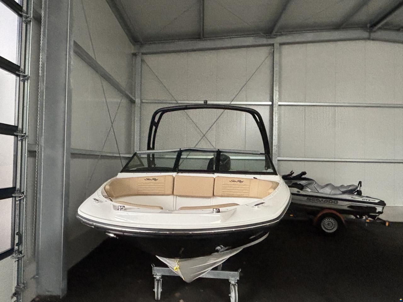 Sea Ray 210 SPOE
