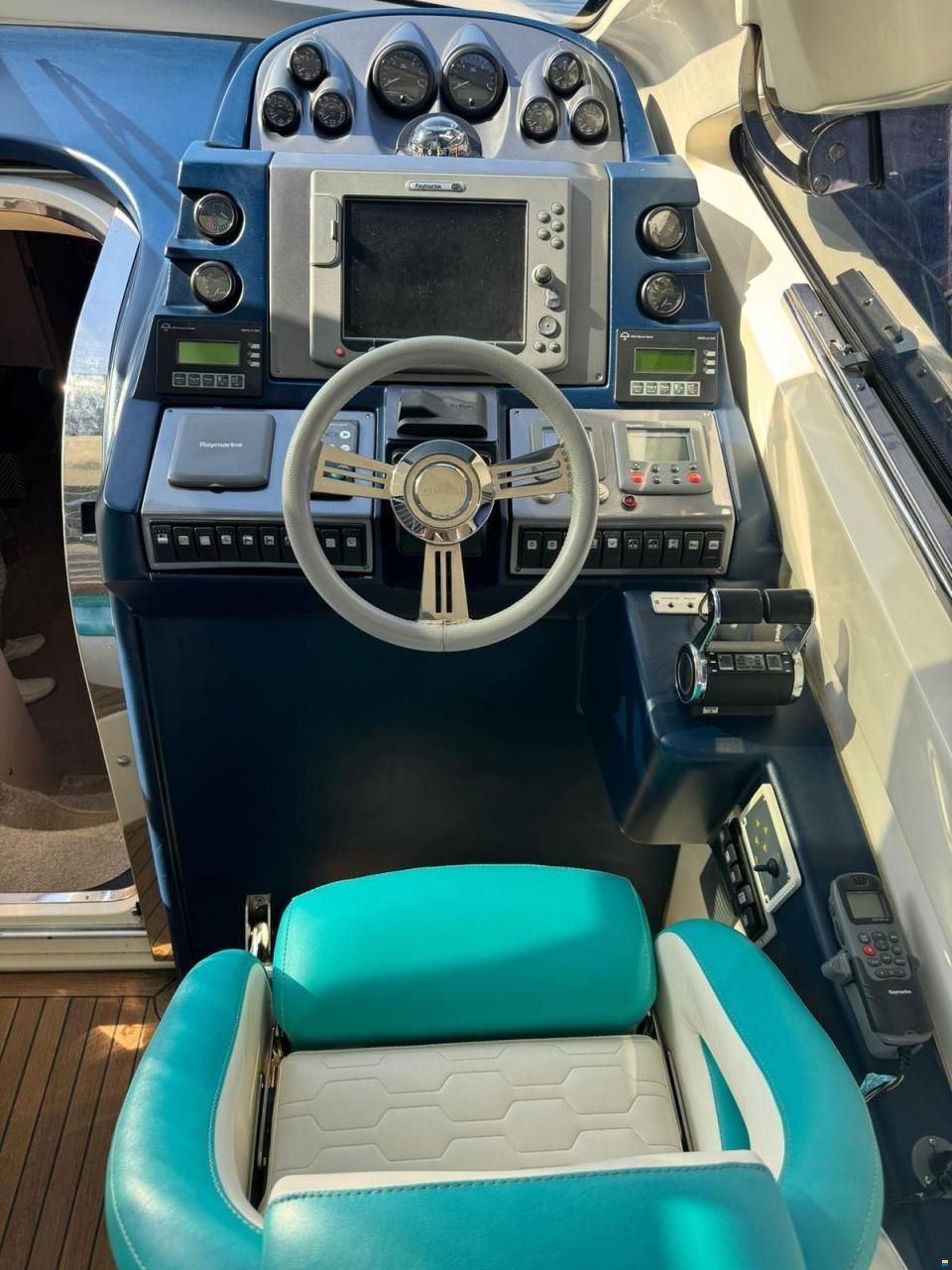 Atlantis 55