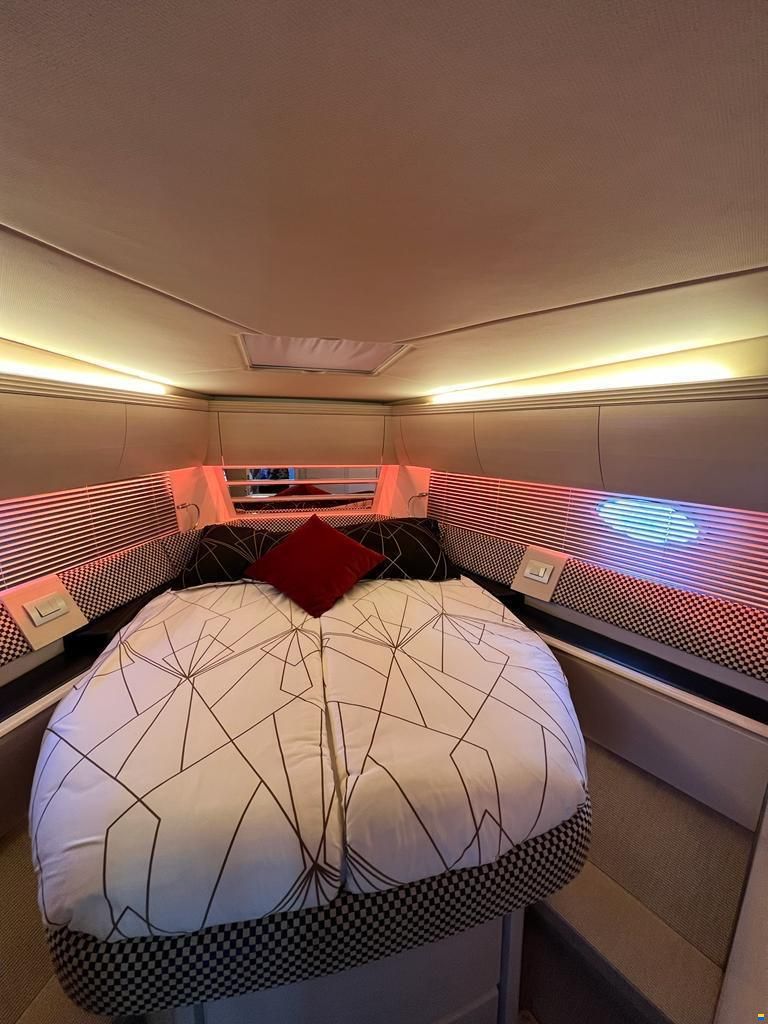 Atlantis 55