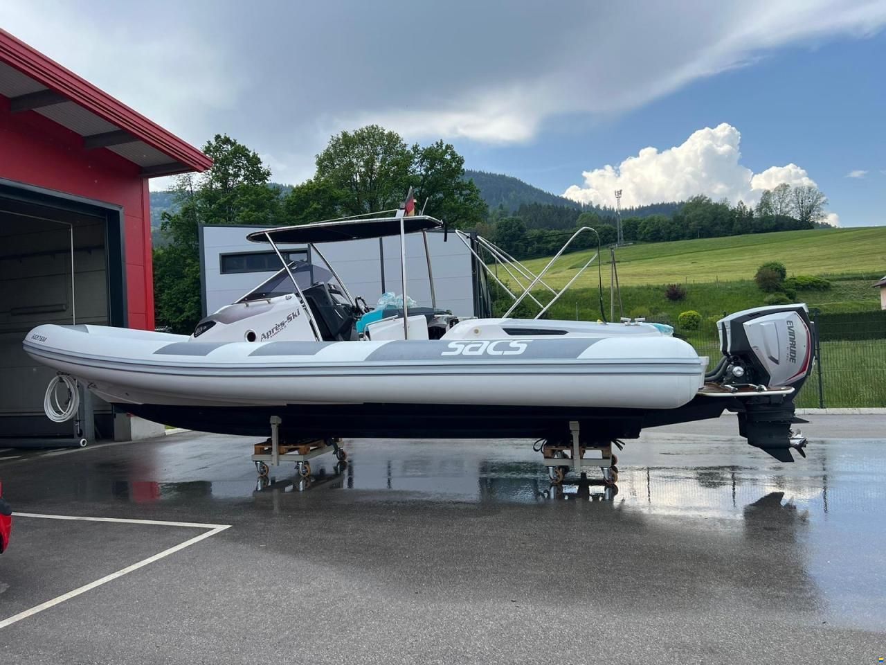 SACS Strider 11