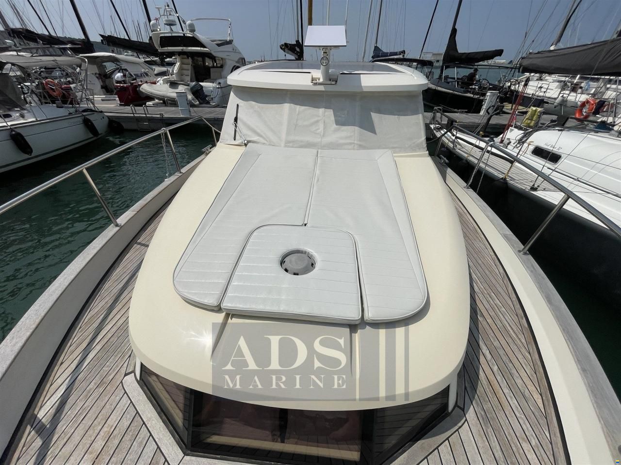Greenline 33 - Volvo Penta D3-220
