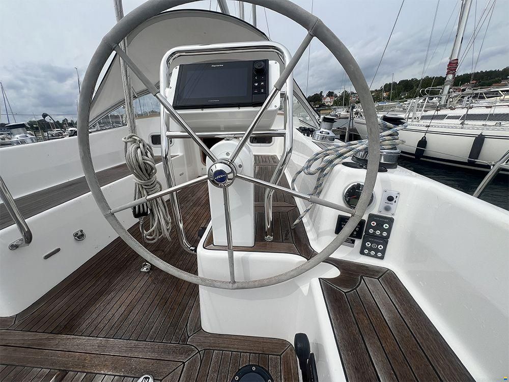Hallberg-Rassy 340